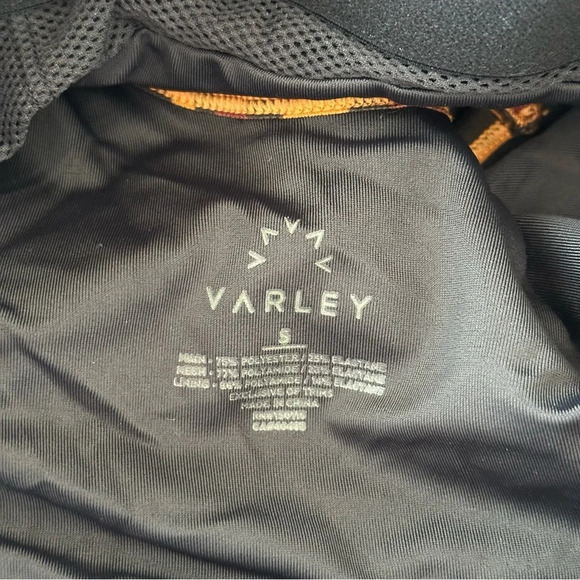 Varley size Small Leopard Print V Neck Sports Bra Activewear Workout Padded Cups - Picture 3 of 3